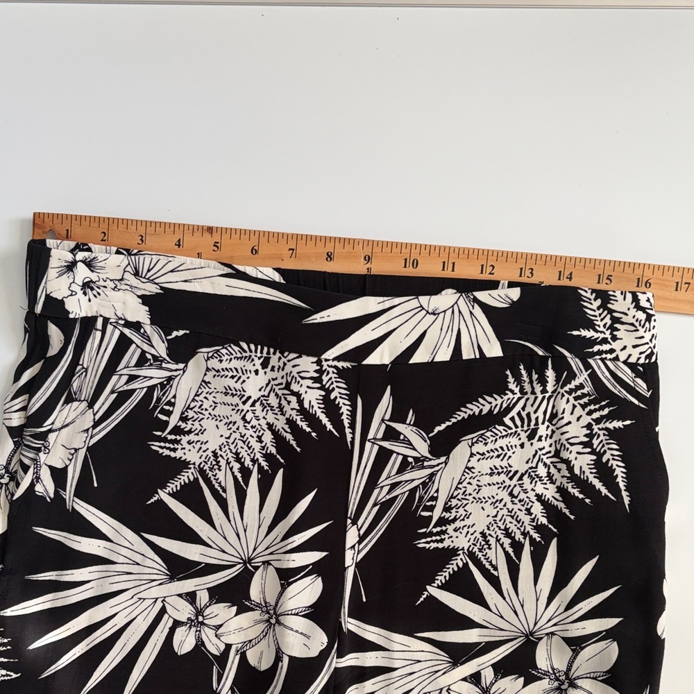 Talbots Tropical Leaf Patterned Flowy Cropped Pan… - image 4